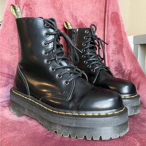 Dr. Marten's Black Jadon